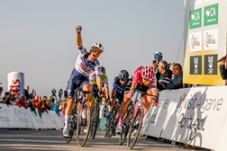 49.ª Volta ao Algarve - Magnus Cort Nielsen vence na Fóia e veste-se de amarelo