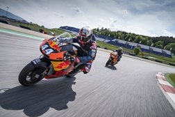 Quer testar a Moto2 de Miguel Oliveira?