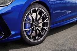 Nova jante de elevada performance da Volkswagen R - A jante forjada Warmenau de 19 polegadas com peso reduzido em 20% 