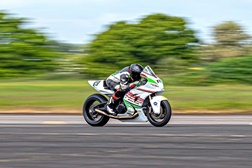 Hayabusa Turbo bate novo recorde de velocidade da milha