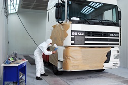Reta com novo serviço de pintura de pesados