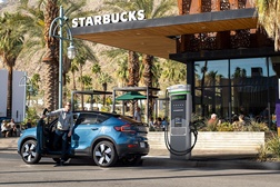 Parceria Volvo Cars estabelece parceria com a Starbucks  - Rede pública de carregamento de automóveis eléctricos, nos EUA