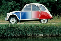 Citroën celebra os 40 anos do 2 CV COCORICO - Quando o 2 CV vestiu a sua camisola tricolor