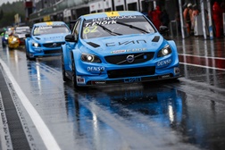 Volvo S60 Polestar em estreia no Circuito de Vila Real