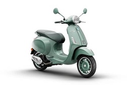 Vespa assinala 80 anos com edições especiais e celebração em Roma