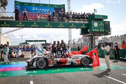 Toyota Gazoo Racing vence em Le Mans pela 4ª vez consecutiva - Com uma corrida tática de grande trabalho entre pilotos e assistência técnica