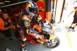 Mundial Moto 2 Catalunha - Miguel Oliveira em sétimo na grelha, Marquez na pole 