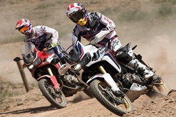Marc Marquez e Joan Barreda testam nova Honda Africa Twin