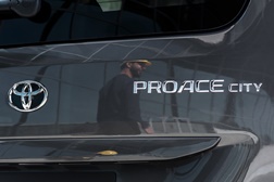 A Toyota anuncia a nova PROACE CITY - Novo ligeiro comercial