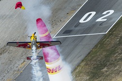 Red Bull Air Race: Surpresa francesa no calor do Texas - Nicolas Ivanoff venceu e Bonhomme assumiu a liderança 