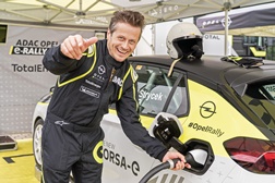 Sucesso na estreia da ADAC Opel e-Rally Cup - Com os elétricos Opel Corsa-e