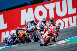 Moto2, 2022, Silverstone – Mais potência e mais rotações para os motores Triumph de Moto2 - Evolução da classe