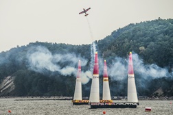 Red Bull Air Race: Batalha de Inglaterra nos céus de Ascot - Austríaco Hannes Arch é o líder após quatro etapas