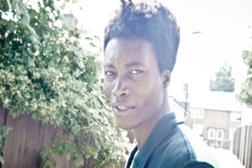 Benjamin Clementine re-edita "At Least For Now"