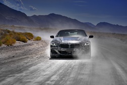 Através do Vale da Morte - Protótipo BMW Série 8 Descapotável