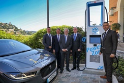 Efacec instala primeiro carregador ultrarrápido de elétricos no Mónaco - 100 km de autonomia em cinco minutos de carregamento