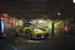 Porsche 911 Spirit 70 - Cor Azeitona Neo, um verde profundo com um tom moderno e recuperação do icónico padrão Pasha