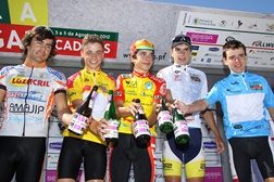 Jovens repartem atenções com as estrelas