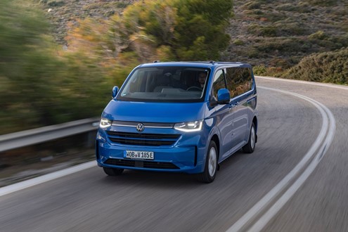 Volkswagen veículos comerciais otimiza o e-Transporter e o e-Caravelle - Nova bateria de 70 kWh (líquidos) para uma autonomia combinado até 360 quilómetros