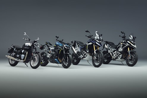 Triumph Motorcycles anuncia a chegada de 4 novos modelos até ao fim do ano - Bonneville T40, Street Triple 798, Tiger 900 e Tiger 1200