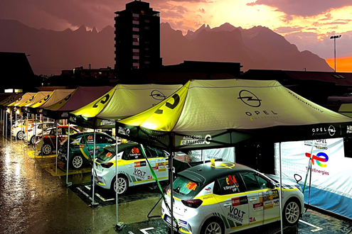 Potência máxima: A infraestrutura de carregamento móvel para a ADAC Opel Electric Rally Cup  - O Corsa Rally Electric é recarregado em menos de 30 minutos