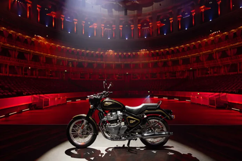 Royal Enfield e Royal Albert Hall criam homenagem artística à nova moto Bullet 650