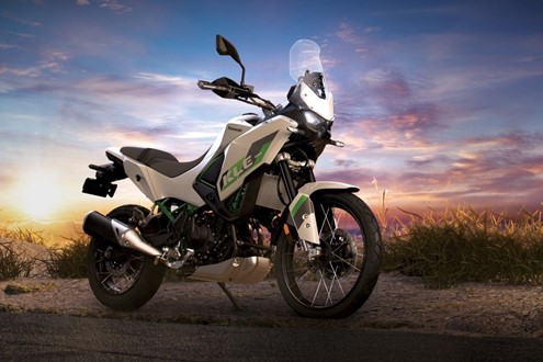 Kawasaki KLE 500 de 2027 terá nova versão com embraiagem automática - O nome do sistema é Smartride