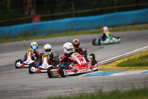 Lourenço Antunes imparável na quarta prova do CPK - Próxima prova do campeonato Portugal de Karting será nos dias 21 e 22 de Setembro em Baltar