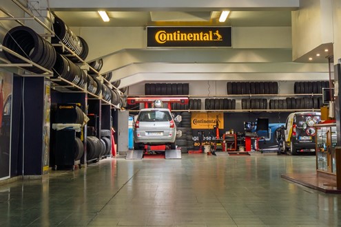 PNEUMOBIL Campo Pequeno junta-se à Rede ContiService - Pneus e mecânica rápida