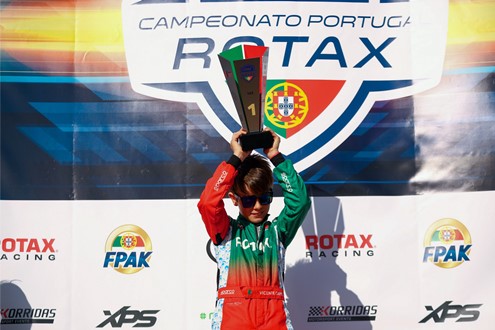 Vicente Capela inicia época com título da Rotax Cup e liderança do Campeonato de Portugal Rotax - Jovem piloto de Beja acumula vitórias em todas as frentes
