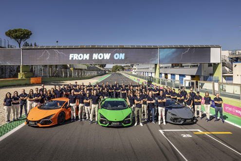 Automobili Lamborghini alcança feito histórico  - Com mais de 10000 veículos entregues