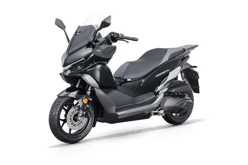 QJ Motor Fort 350 Evo: uma scooter GT que promete