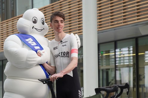 Michelin associa-se a Romain Bardet para impulsionar a inovação no mundo do Gravel - Parceria tem como objetivo acelerar a inovação no segmento do Gravel