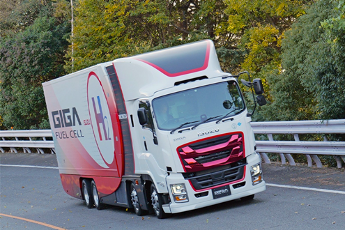 GIGA FUEL CELL: Honda e Isuzu iniciam testes de demonstração de camião a hidrogénio - Camião pesado (categoria 25 toneladas) alimentado por células de combustível (FC)