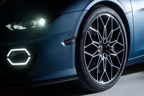 Bridgestone parceira exclusiva de pneus no novo Super Desportivo Lamborghini Temerario - São três tipos de pneus personalizados 