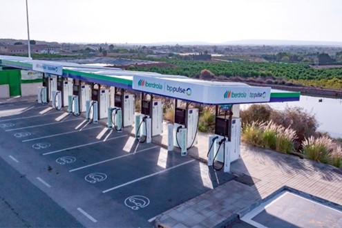 Iberdrola | bp pulse duplicou rede em 2025 após investimento de 100 milhões de euros - Crescimento de 124% em 2025