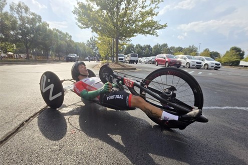 Flávio Pacheco termina em 11.º lugar o contrarrelógio que marcou o arranque do Mundial de Paraciclismo