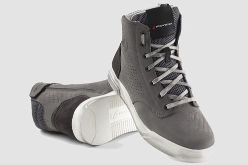 Há novas botas urbanas para motociclistas na Salgados Moto