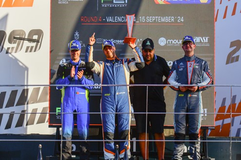Manuel Alves volta a triunfar na Porsche Sprint Challenge Ibérica - Um começo de fim de semana complicado obrigou a trabalho redobrado