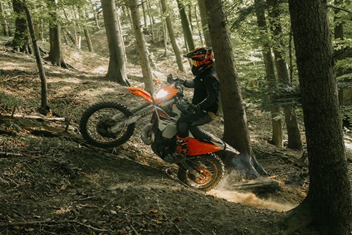 KTM defende-se das acusações relativas ao incumprimento das normas antipoluição em vários dos seus modelos