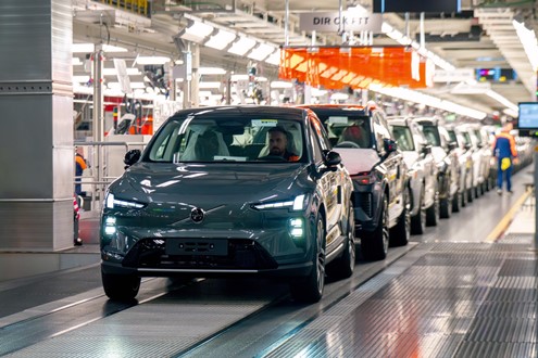 Volvo arranca produção do novo EX60, o SUV elétrico que marca uma nova fase da marca