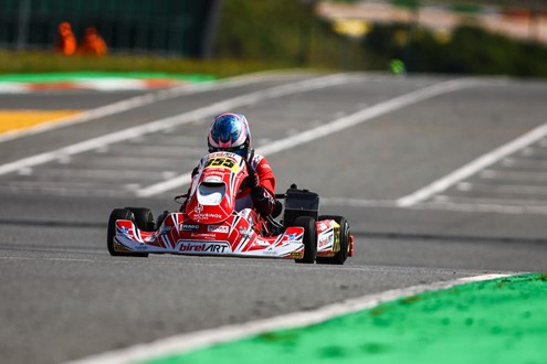 Raquel Ferrajão conquista pódios e afirma o talento feminino nas pistas - A jovem piloto de Sintra tem sido uma das grandes surpresas em Portugal