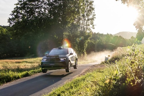 Ioan Lloyd comemora a primeira vitória na ADAC Opel GSE Rally Cup - Claire Schönborn é a segunda mulher a subir ao pódio na Rally Cup