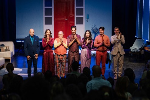 “Já contamos com 127 sessões e mais de 18 mil espetadores, é muito público a rir" - Rentrée do Centro Cultural da Malaposta, em Odivelas, com nova temporada da comédia “Jantar de Idiotas”