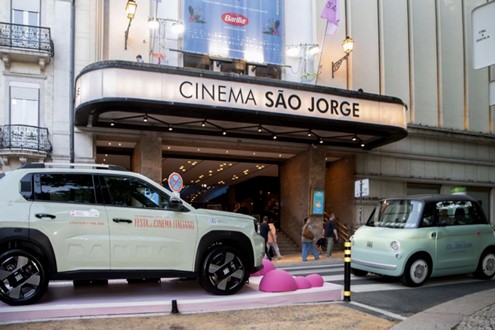 FIAT é Viatura Oficial da Festa do Cinema Italiano 2026 - O Grande Panda marca presença no arranque do festival em Lisboa e no Porto