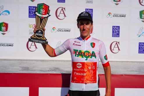 Beatriz Gálvez vence na coroação de Ana Caramelo em Albergaria-a-Velha