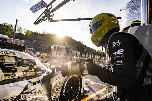 Team Peugeot TotalEnergies inicia oficialmente a sua participação nas 24 horas de Le Mans - Paul Di Resta conduziu o PEUGEOT 9X8 2024 pelas ruas de Le Mans
