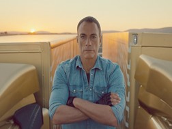 Jean-Claude Van Damme em anúncio de camiões Volvo