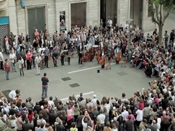 Uma moeda em troca de um grande concerto