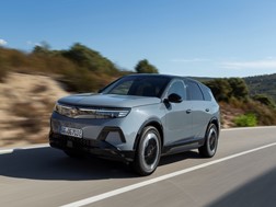 Opel Grandland de Eisenach: um SUV de topo com um design elegante que poupa recursos 